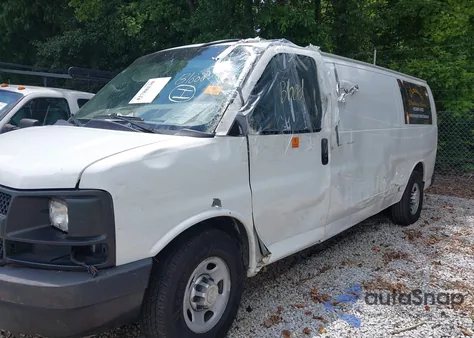 2015 Chevrolet Express 2500 Work Van z USA, uszkodzony, nr VIN 1GCWGGCFXF1121507